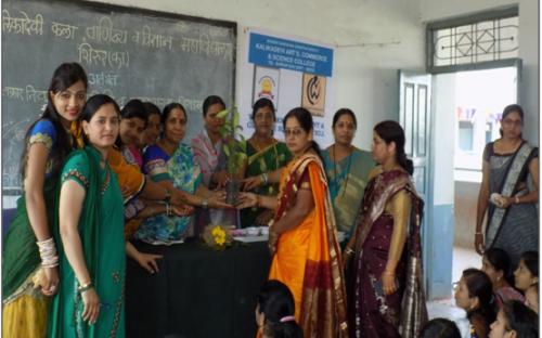 Presentation of Handicraft Material in NSS Camp